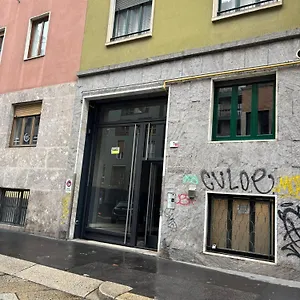 https://apt-darsena-charming.italymilanhotels.net